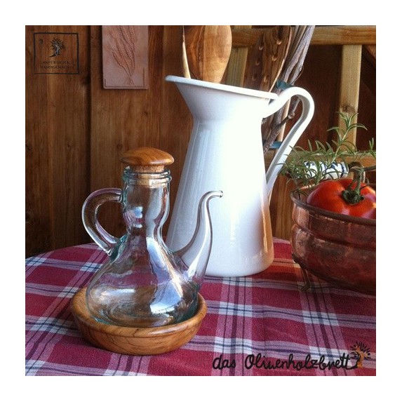 Ölkännchen mit Unterschale aus Olivenholz